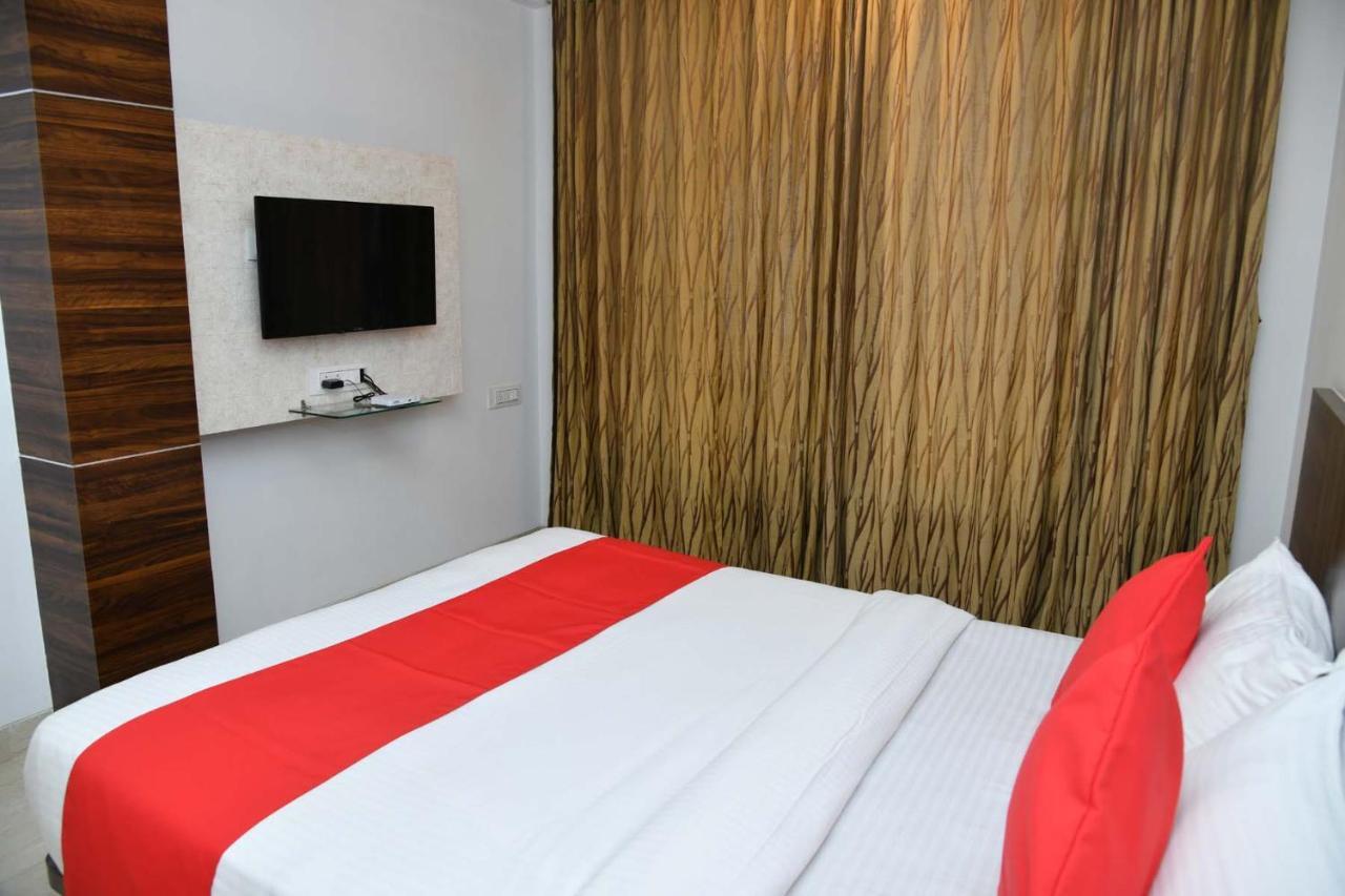 Royal Orbit Hotell Panchgani Exteriör bild