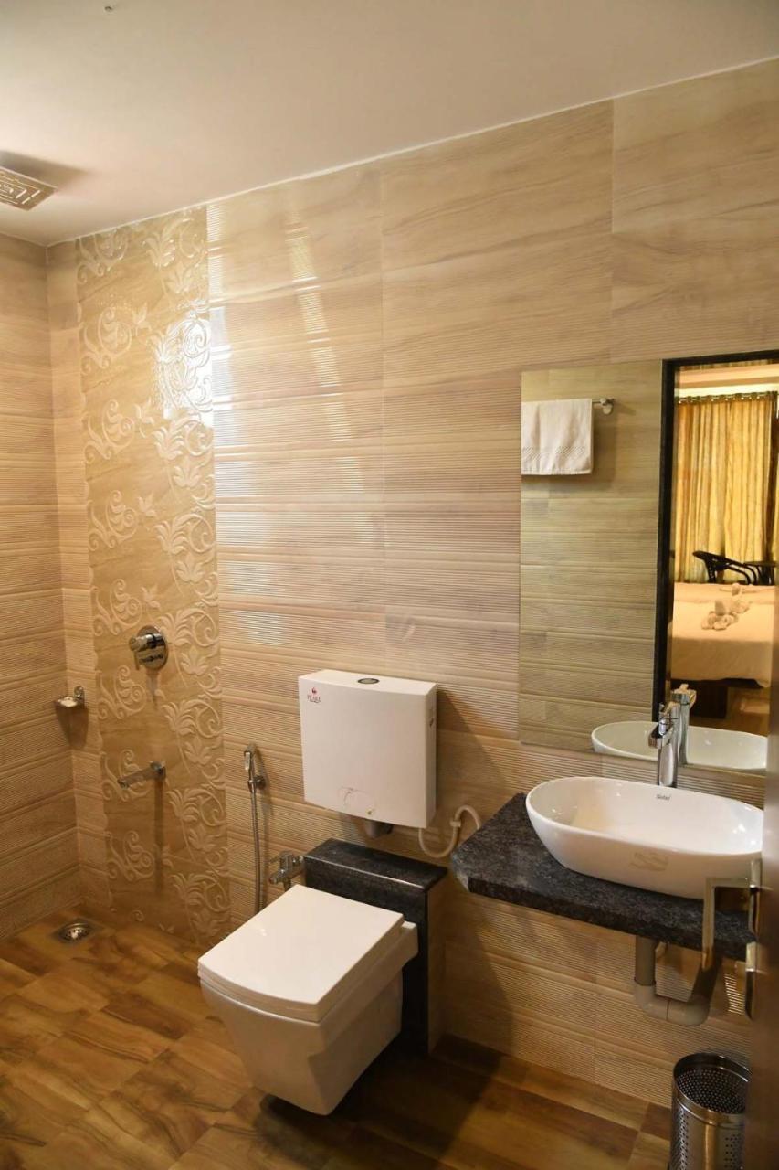 Royal Orbit Hotell Panchgani Exteriör bild