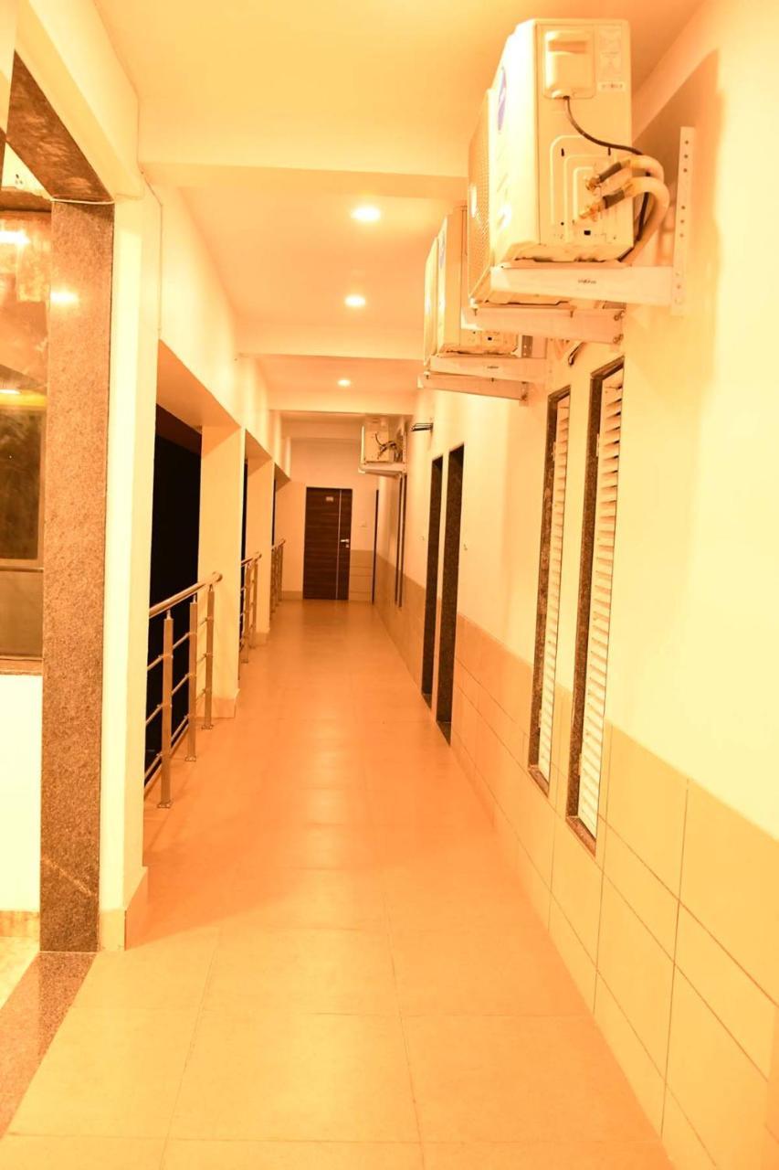 Royal Orbit Hotell Panchgani Exteriör bild