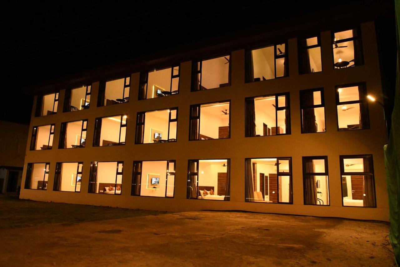 Royal Orbit Hotell Panchgani Exteriör bild