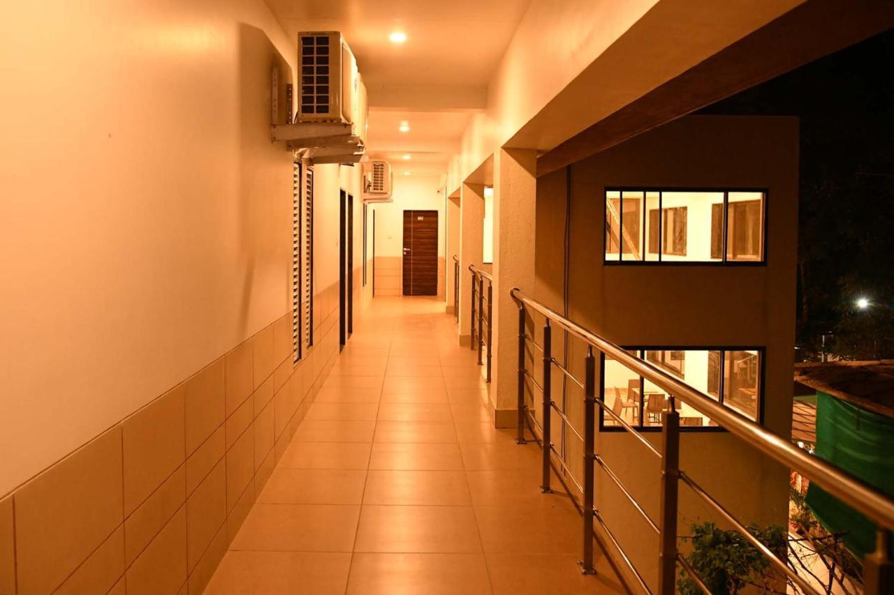 Royal Orbit Hotell Panchgani Exteriör bild