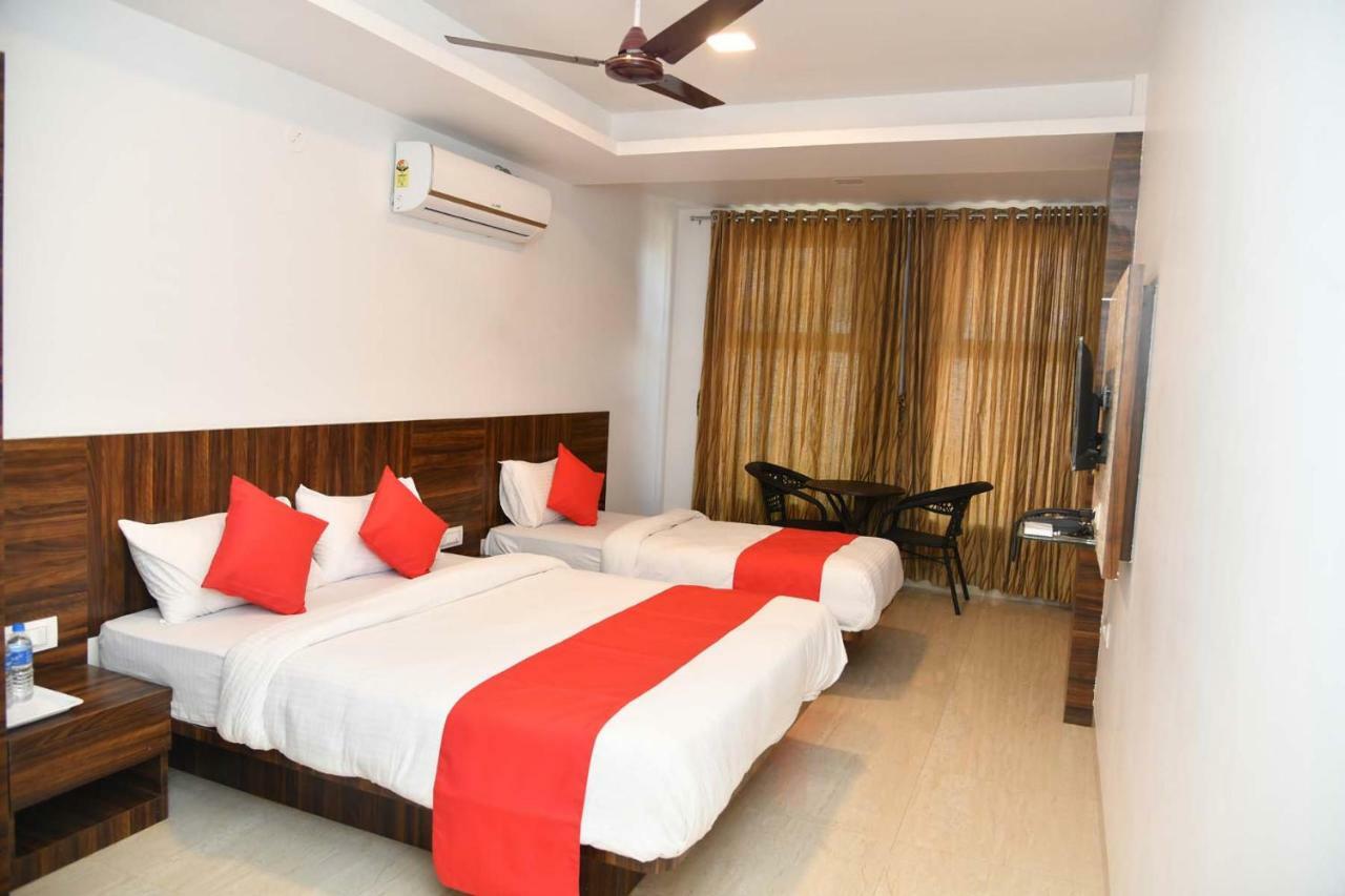 Royal Orbit Hotell Panchgani Exteriör bild