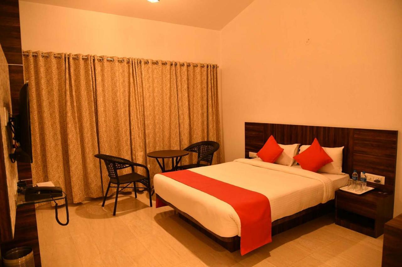 Royal Orbit Hotell Panchgani Exteriör bild