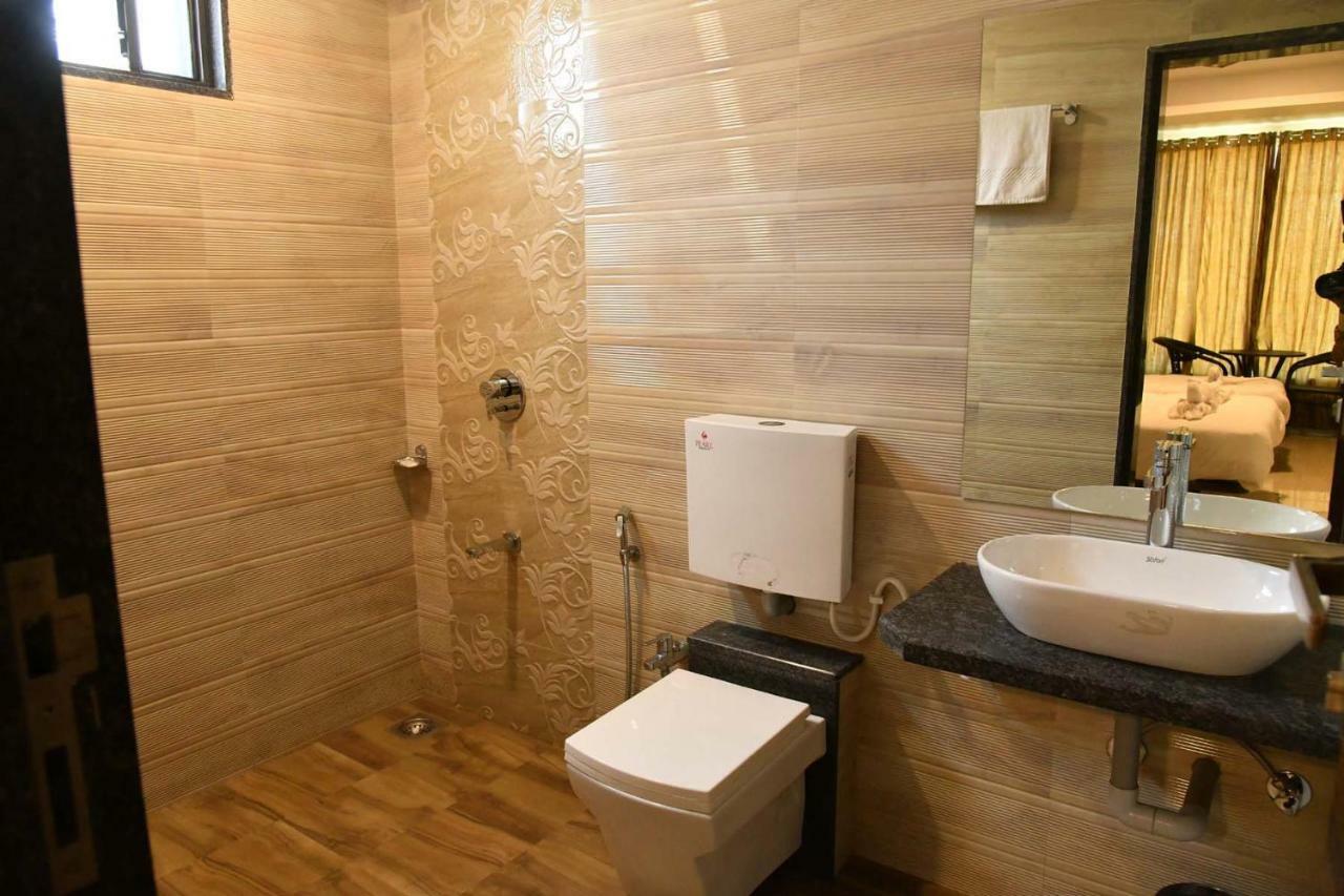 Royal Orbit Hotell Panchgani Exteriör bild